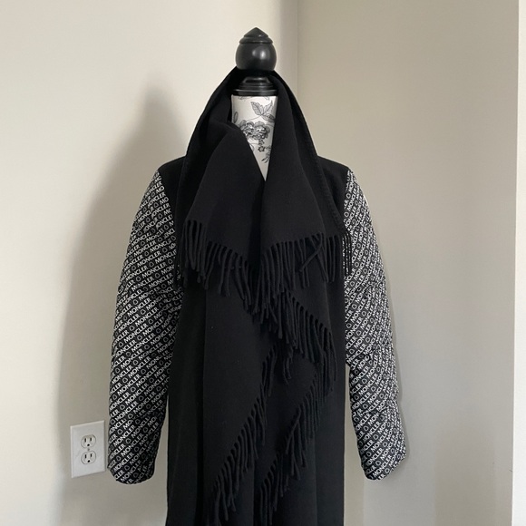 Moncler quilted down & wool short cape - Picture 3 of 5